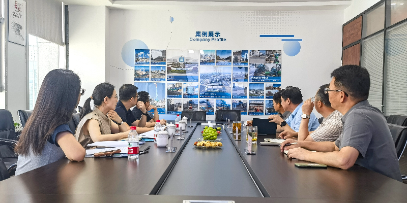钱江世纪城党工委委员、管委会副主任俞鲁晓一行莅临杰锎科技调研指导